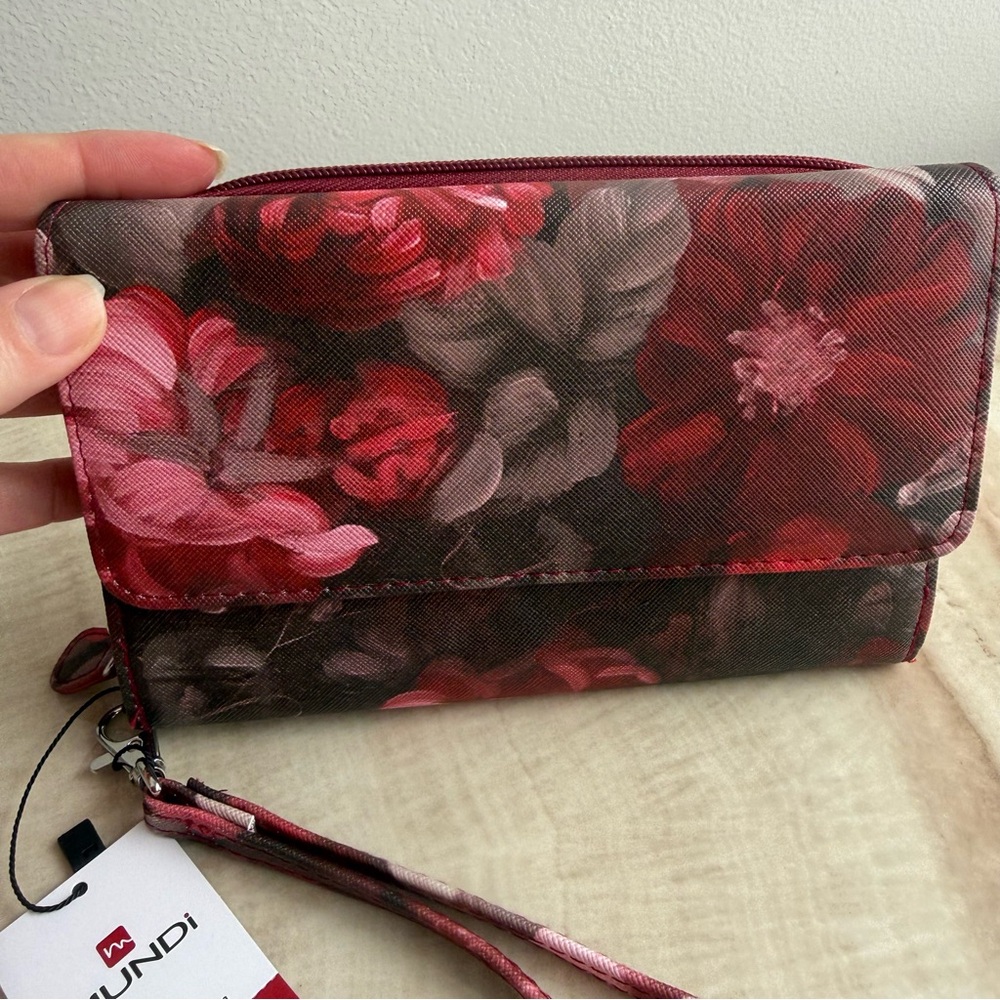 Mundi Red and Pink Floral Wristlet - Picture 3 of 9